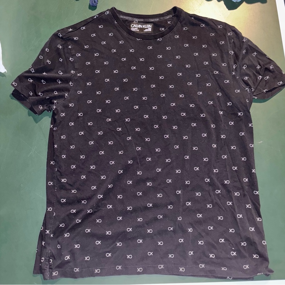 Calvin Klein Black Tee with Logo Pattern Size M
